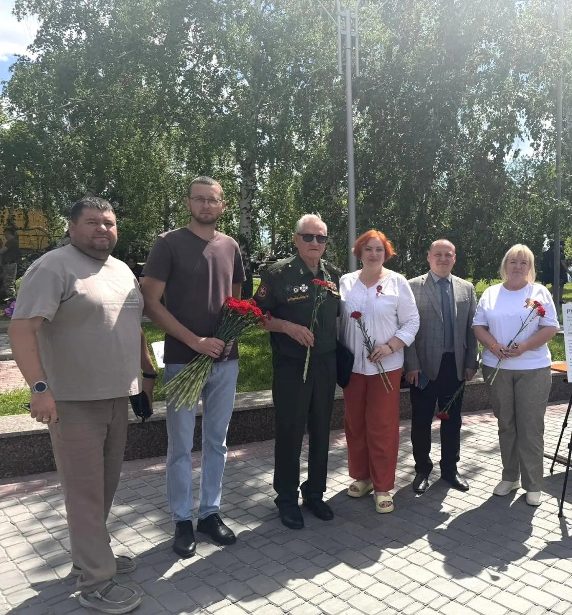 Активисты университета приняли участие в патриотическом мероприятии «Народов много – Россия одна» Фото 6
